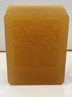 סבון טבעי מוצק סנדל 100 גרם. מקל על עור סדוק. דלקתי. מגורה. אקנה. דרמטיטיס. פסוראזיס. וסבוריאה.